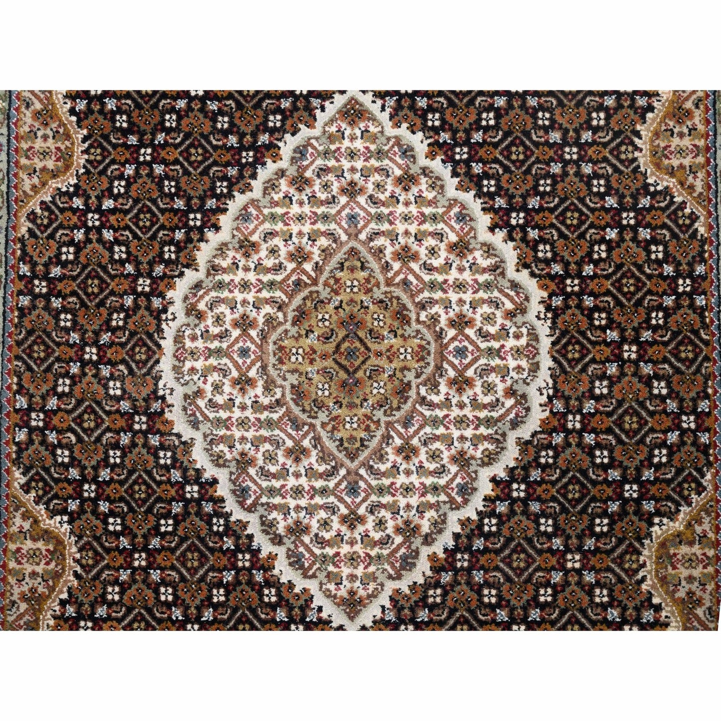 3'10"X6' Hand Knotted Tebraz Mahi Fish Medallion Design Wool And Silk Rug