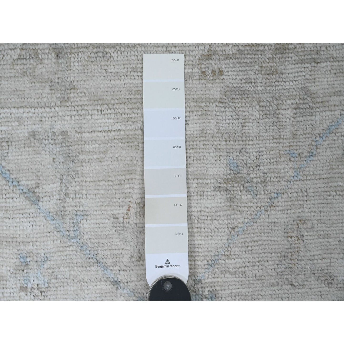 2'8"X12'4" White Hand Knotted Angora Oushak Leaf Design Wool Runner Rug