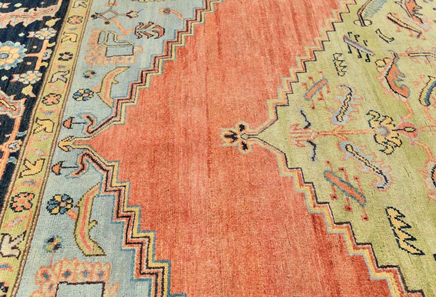 Tribal Geometric Heriz Serapi Oriental Rug Living