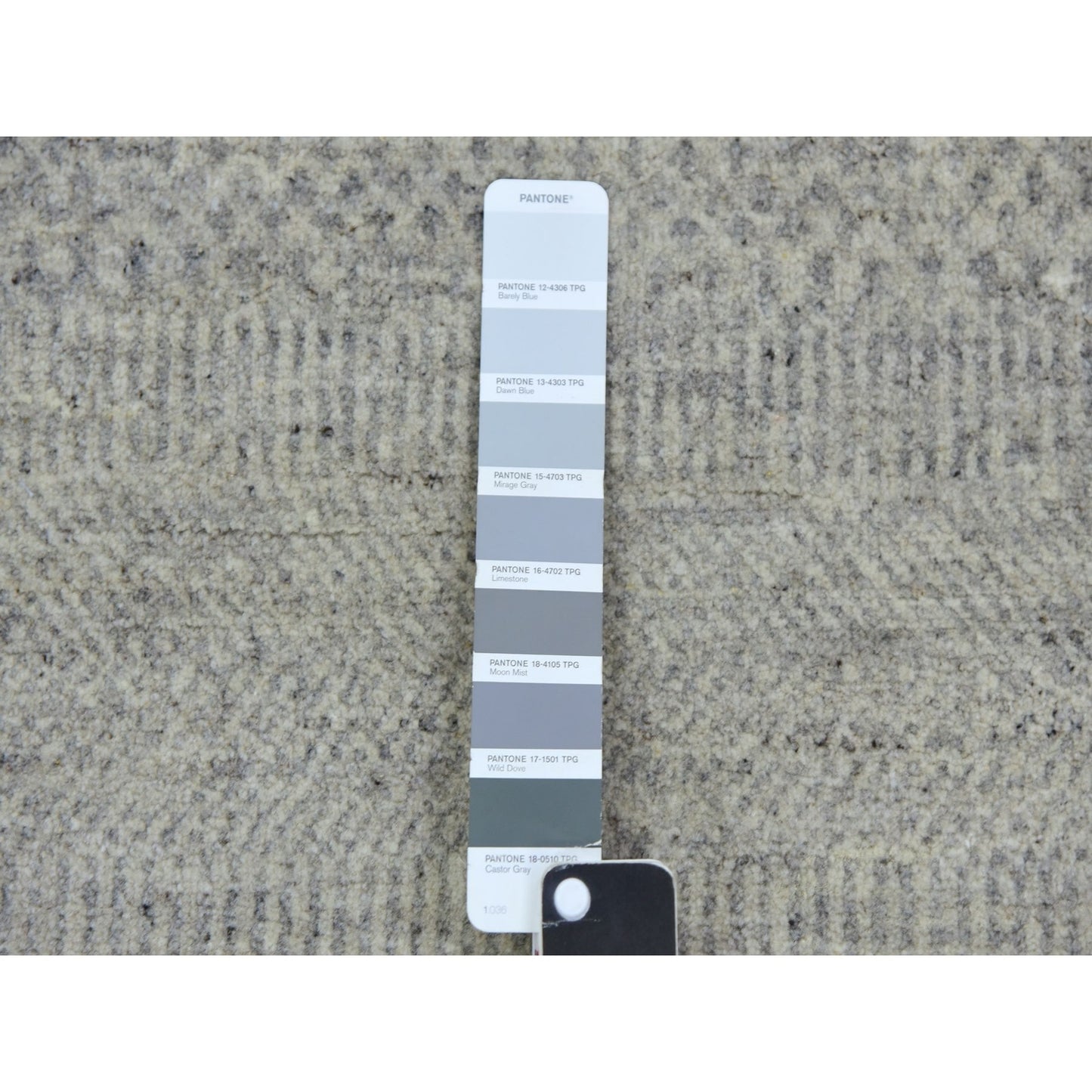 6'X6' Goose Gray 100% Undyed Wool Hand Knotted Grass Design Square Rug