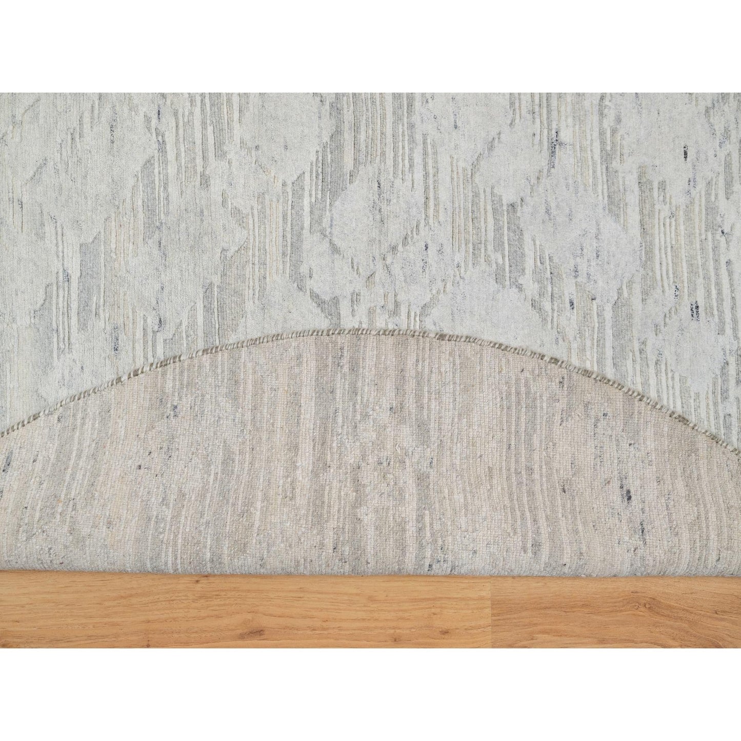 6'X6' Gray Modern Undyed Natural Wool Hand Knotted Round Oriental Rug