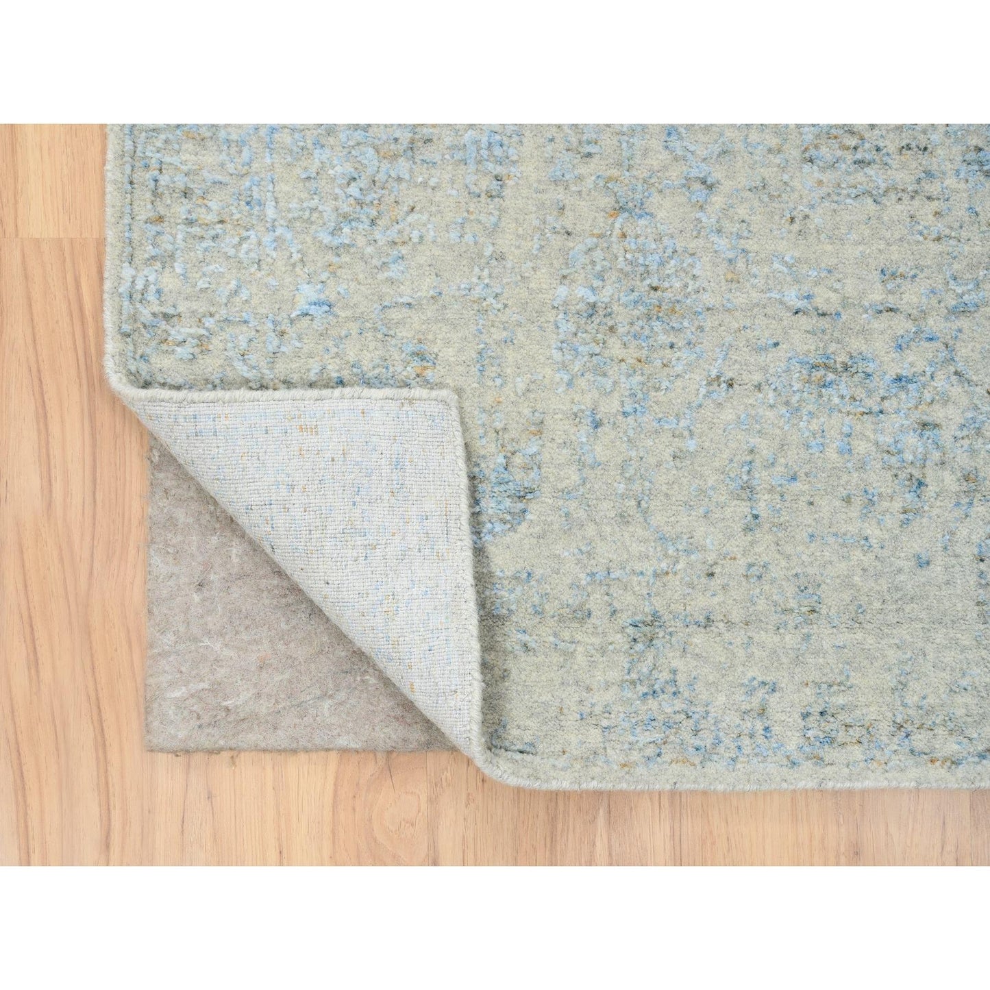 2'6"X12' Gray Wool And Silk Jacquard Hand Loomed Tebraz Runner Rug