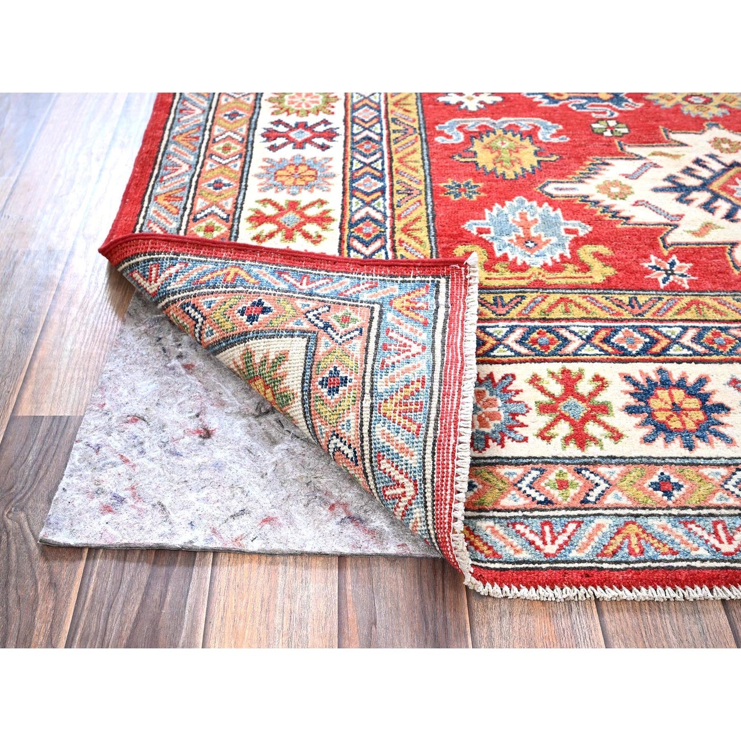 4'10"X7' Red Kazak With Geometric Medallions Design Hand Knotted Wool Rug