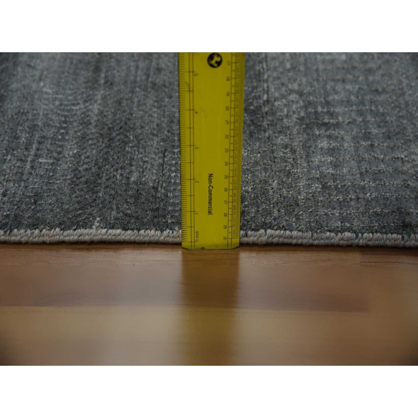 5'1"X7'1" Gray Hand Knotted Grass Design Wool And Silk Rug