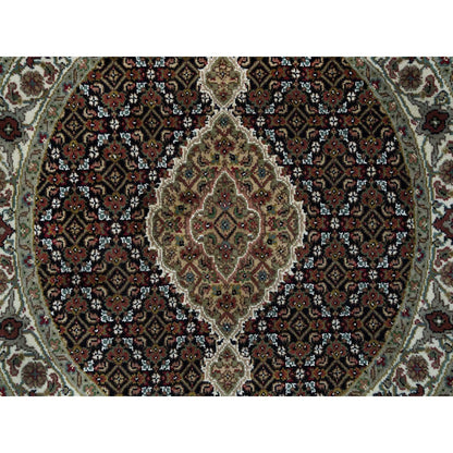 3'4"X3'4" Black 175 Kpsi Wool Hand Knotted Tebraz Round Oriental Rug