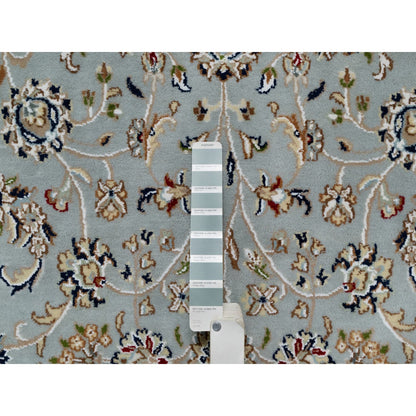 5'X8' Beau Blue Wool And Silk Nain With Flower Design Hand Knotted Rug
