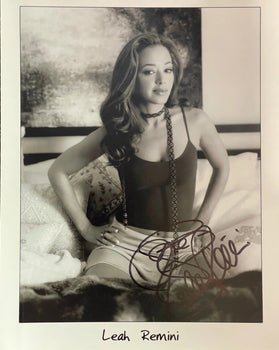 Leah Remini Autographed Black & White 8X10 Photo