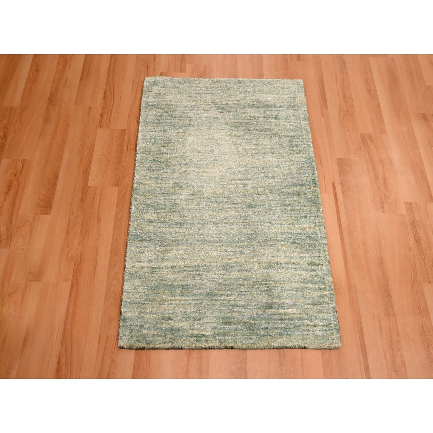 2'X3' Swamp Green Pure Sari Silk Hand Knotted Plain Solid Design Mat Rug