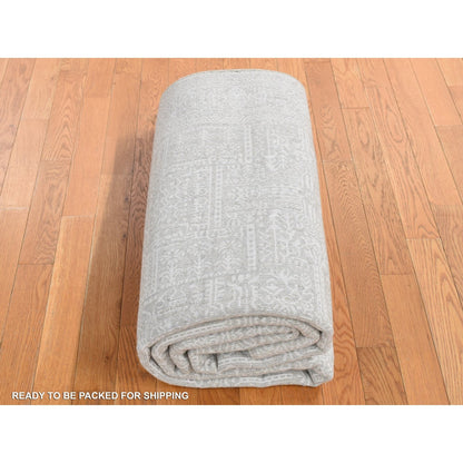 5'9"X9' Gray Wool And Plant Based Silk Fine Jacquard Hand Loomed Rug