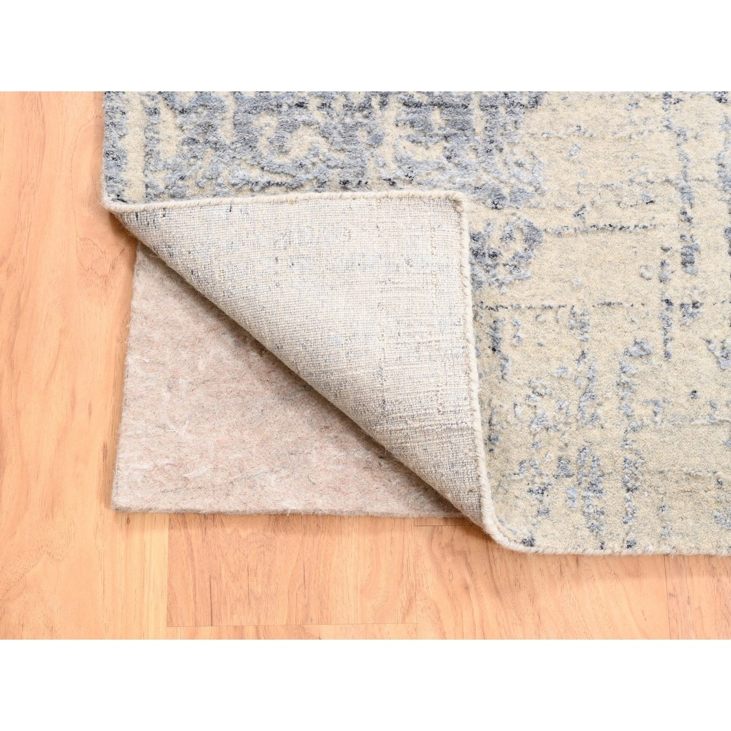 8'1"X9'10" Gray Hand Loomed Tone On Tone Transitional Erased Design Rug