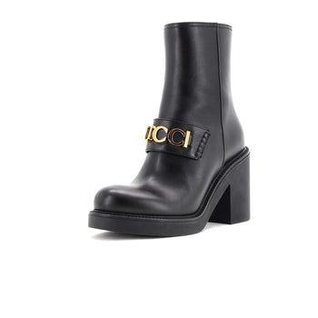 Gucci Women'S Logo Heeled Ankle Boots Leather