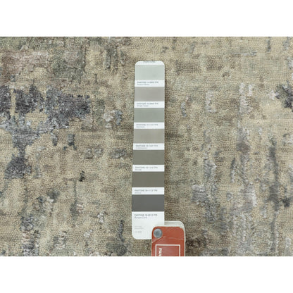 2'6"X7'9" Silver,Blue Wool-Silk Abstract Design Hand Knotted Runner Rug