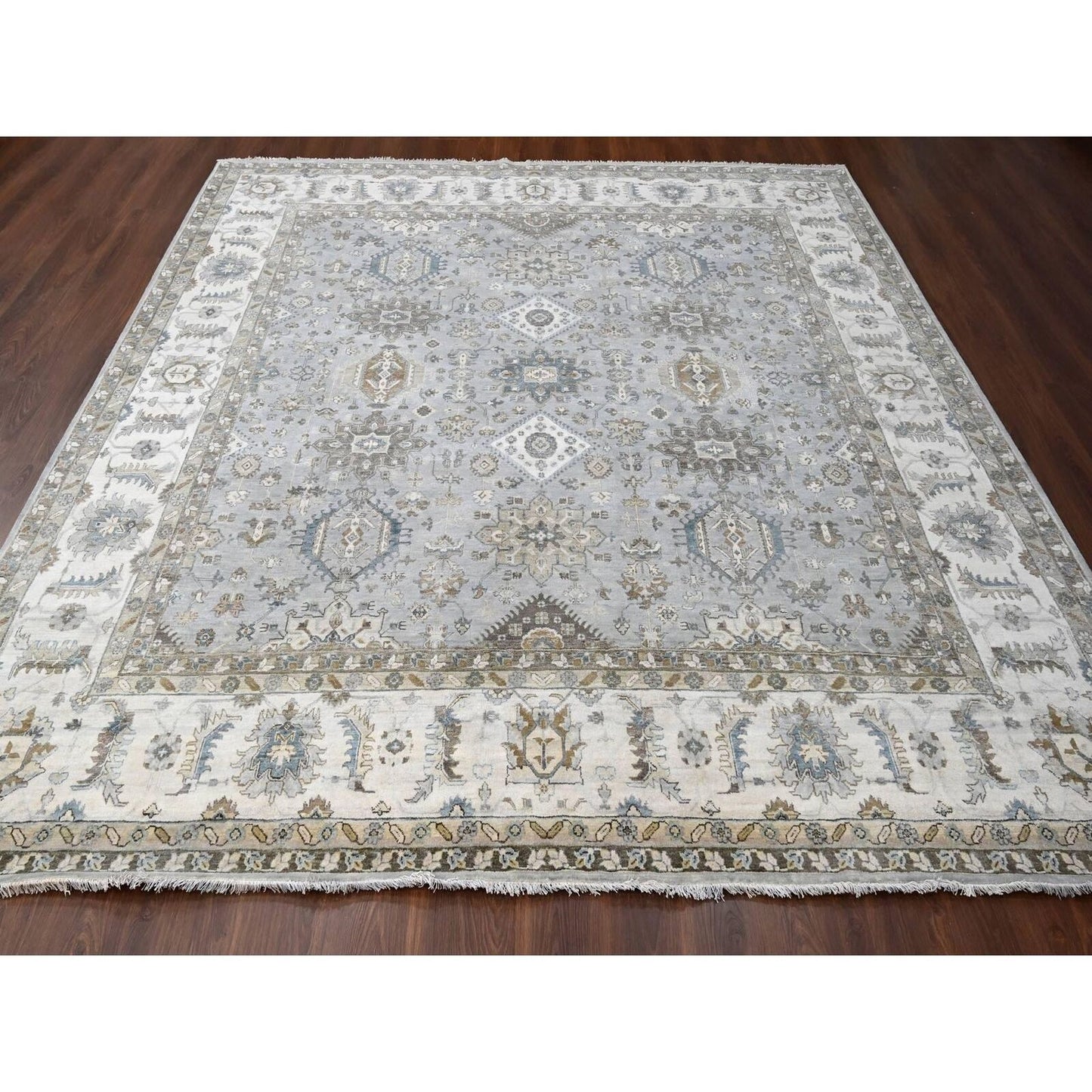 11'X11' Agreeable Gray Karjihooz 100% Wool Hand Knotted Squarish Rug