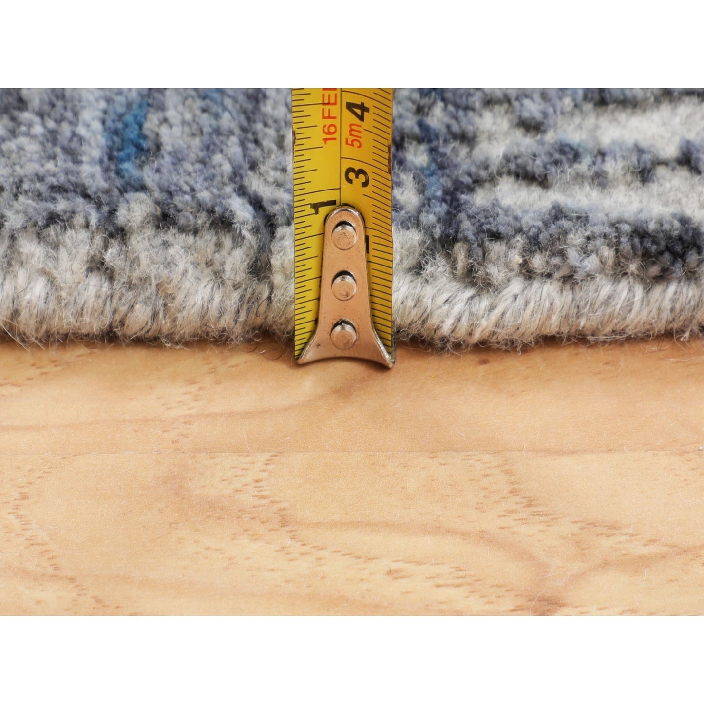 5'9"X5'9" Gray Fine Jacquard Hand Loomed Modern Round Wool & Art Silk Rug