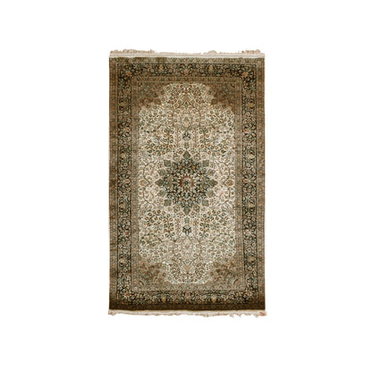 3'X5'5" Ivory Silk Intricate Medallion Design Hand Knotted Oriental Rug