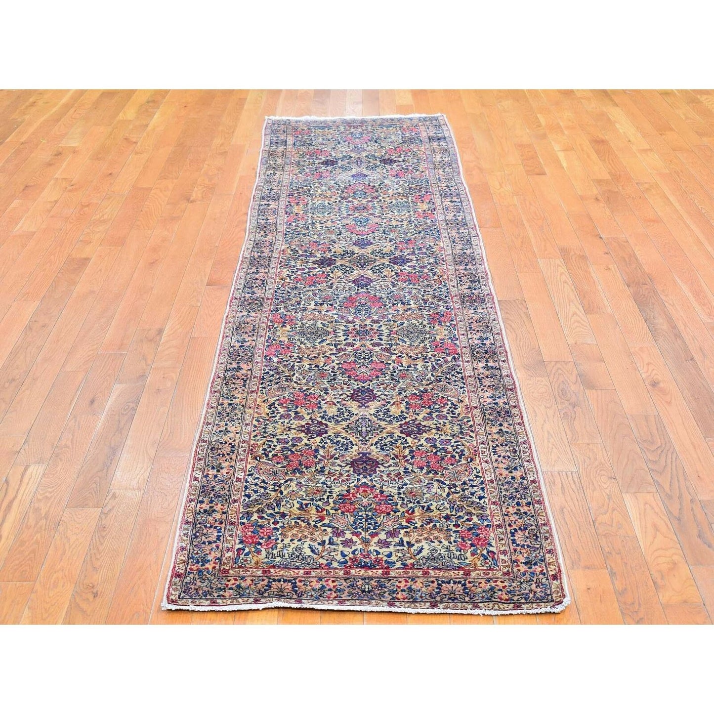 2'8"X11'6" Ivory Antique Farsian Karman Flower Design Wool Hand Made Rug
