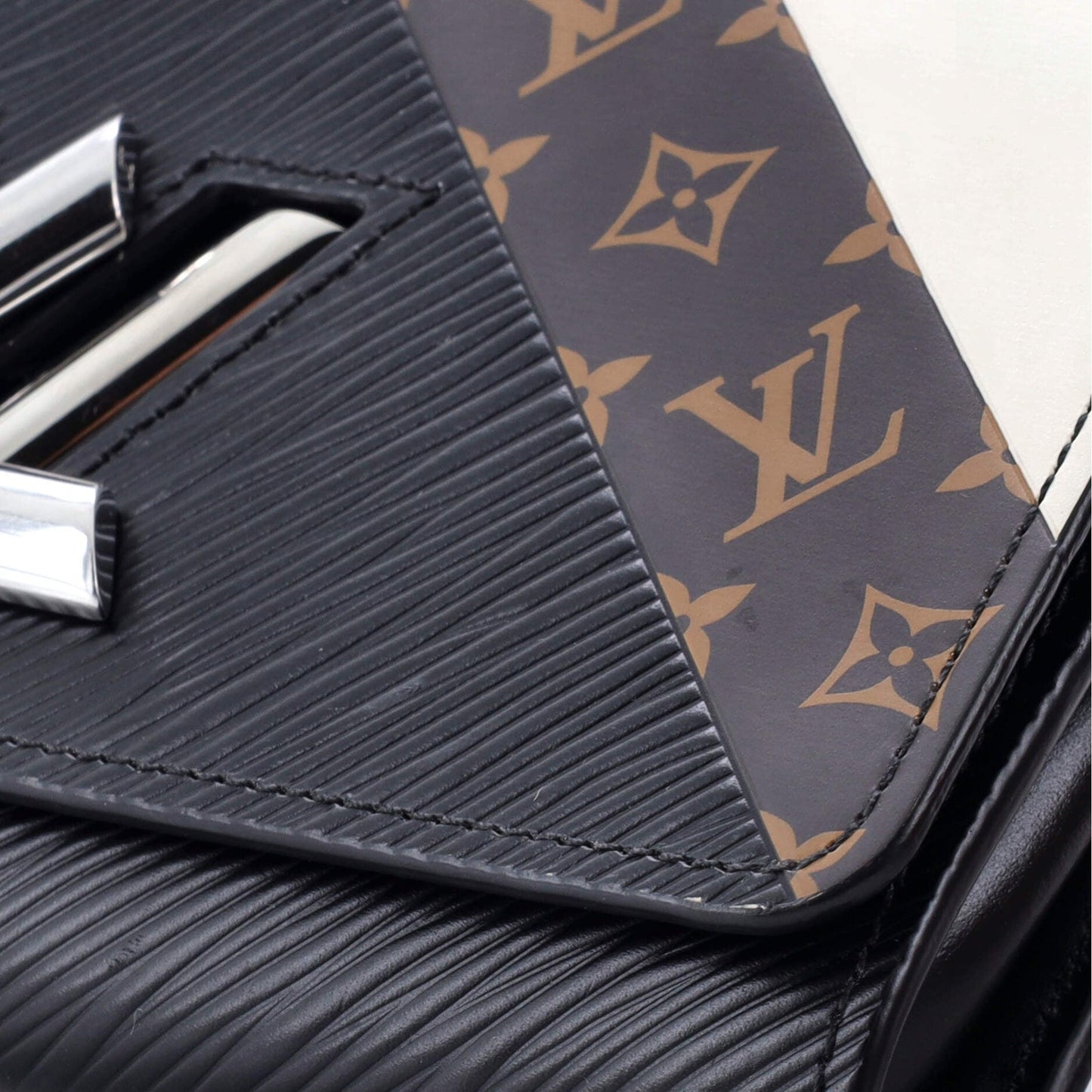 Louis Vuitton Twist Chain Wallet Limited Edition Monogram Canvas