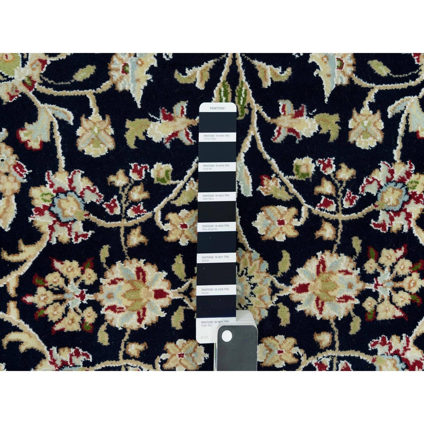 4'10"X7'2" Ombre Blue Hand Knotted Nain Design 250 Kpsi Pure Wool Rug