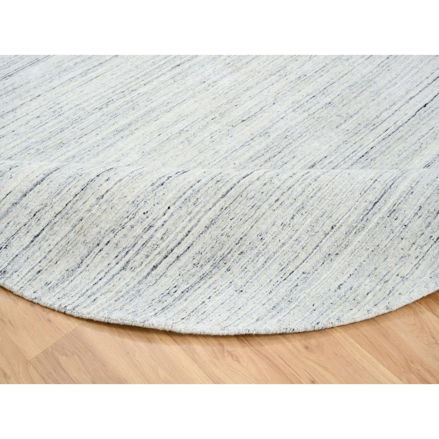 7'10"X7'10" Ivory Wool Hand Loomed Plain Modern Striae Design Round Rug