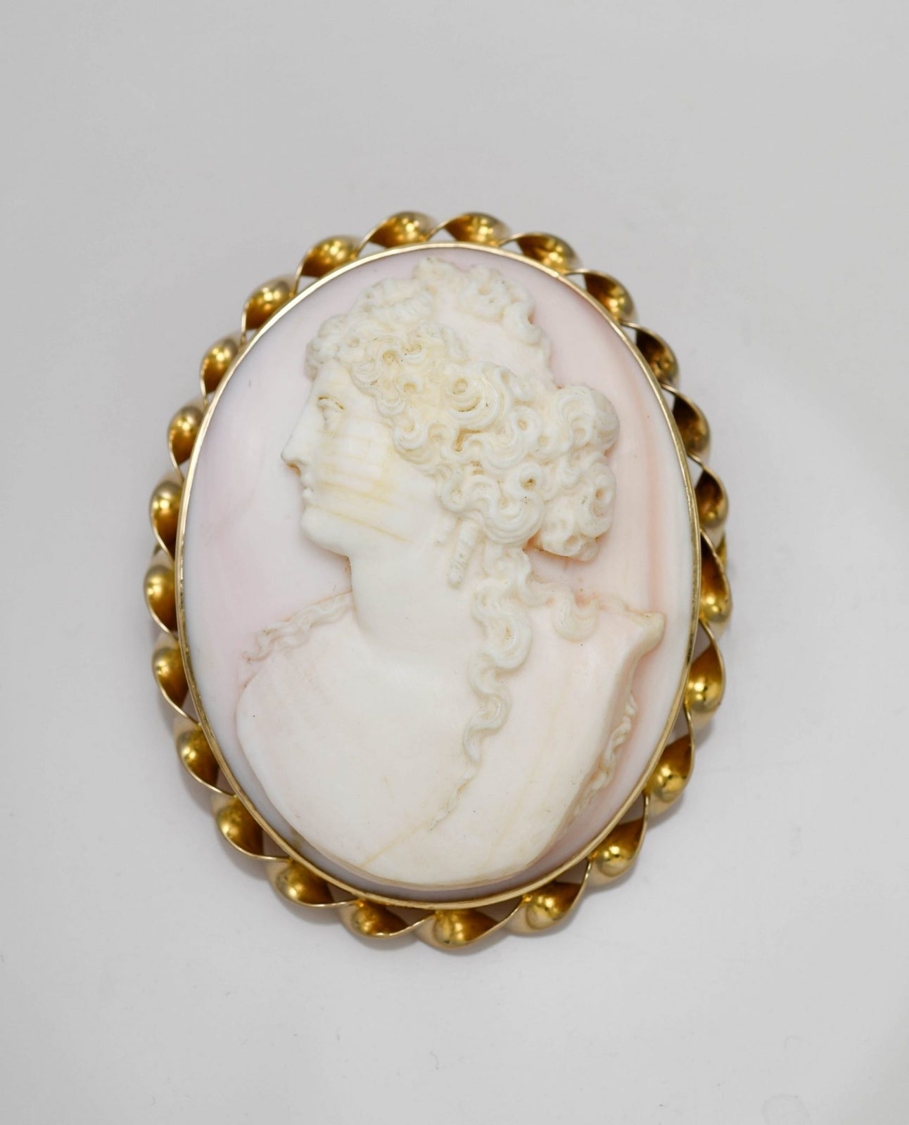 12K Yellow Gold Bezel. Large Antique Carved Cameo