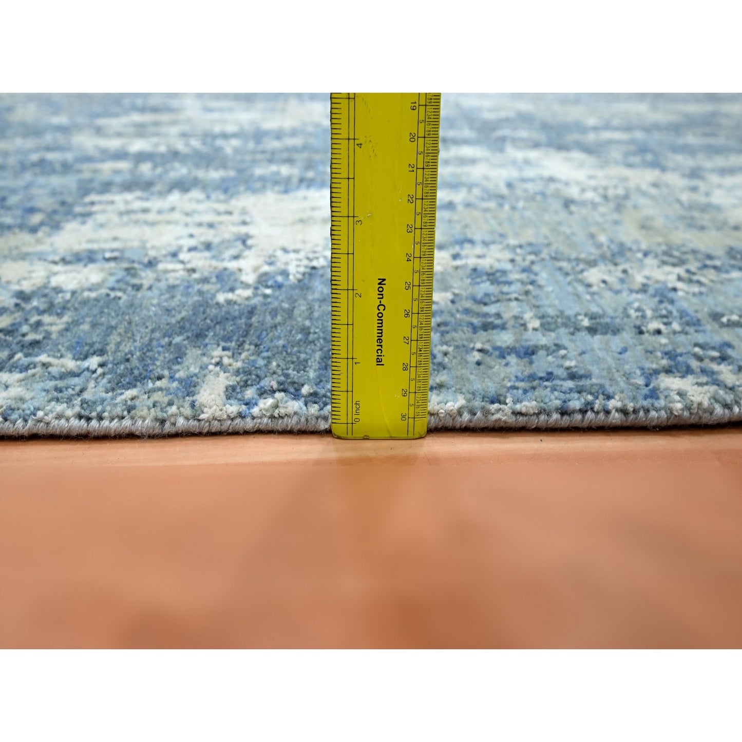 3'2"X5'2" Powder Blue Pure Silk And Wool Abstract Design Hand Knotted Rug