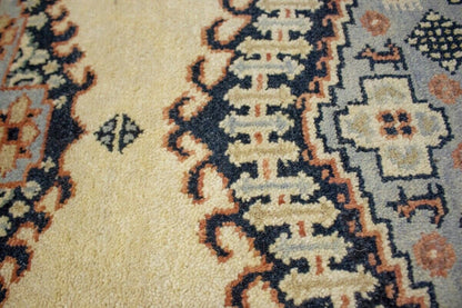 Handmade Indo-Viss Oriental Rug Cream Tribal