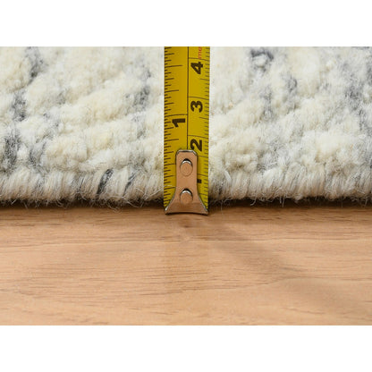 6'1"X9' Beige Variegated Textured Modern Design Wool Hand Loomed Rug