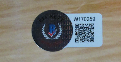 Scottie Pippen Hof Autographed 16X20 Photo Chicago Bulls Beckett 176458