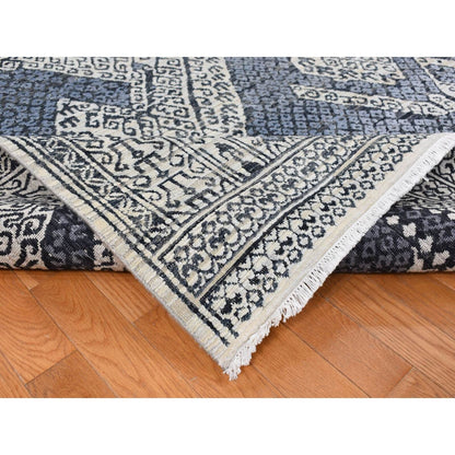 9'X12'3" Vista White Hand Knotted Pure Silk Small Repetitive Design Rug