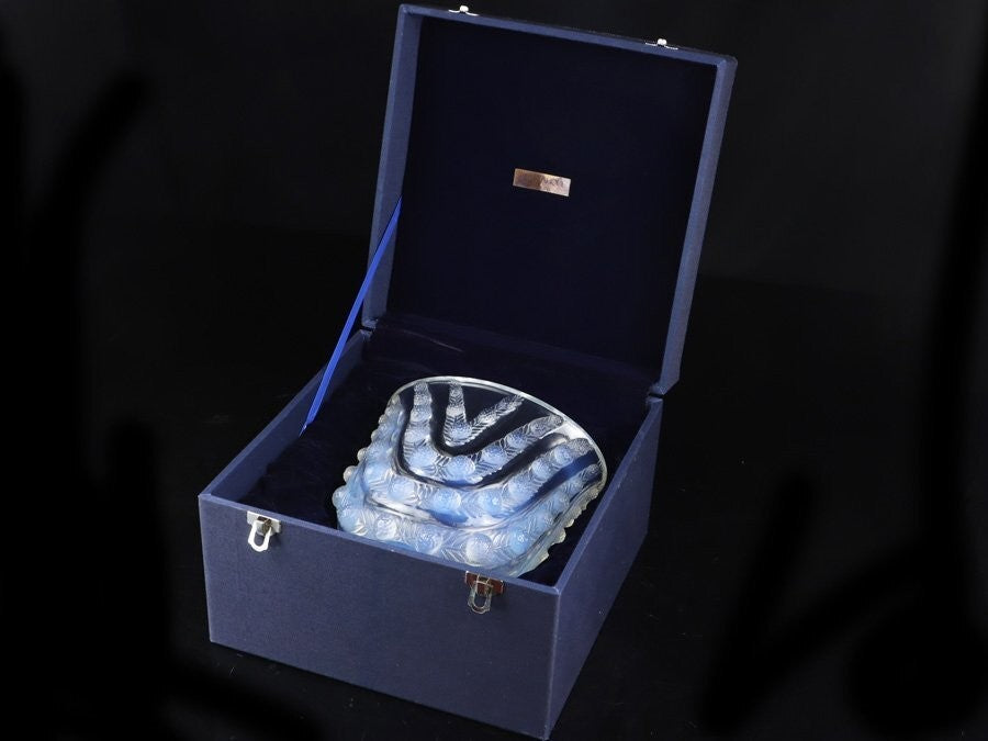 R. Lalique Vichy 1937 Opalescent Glass Vase Signed France W/Box Antique