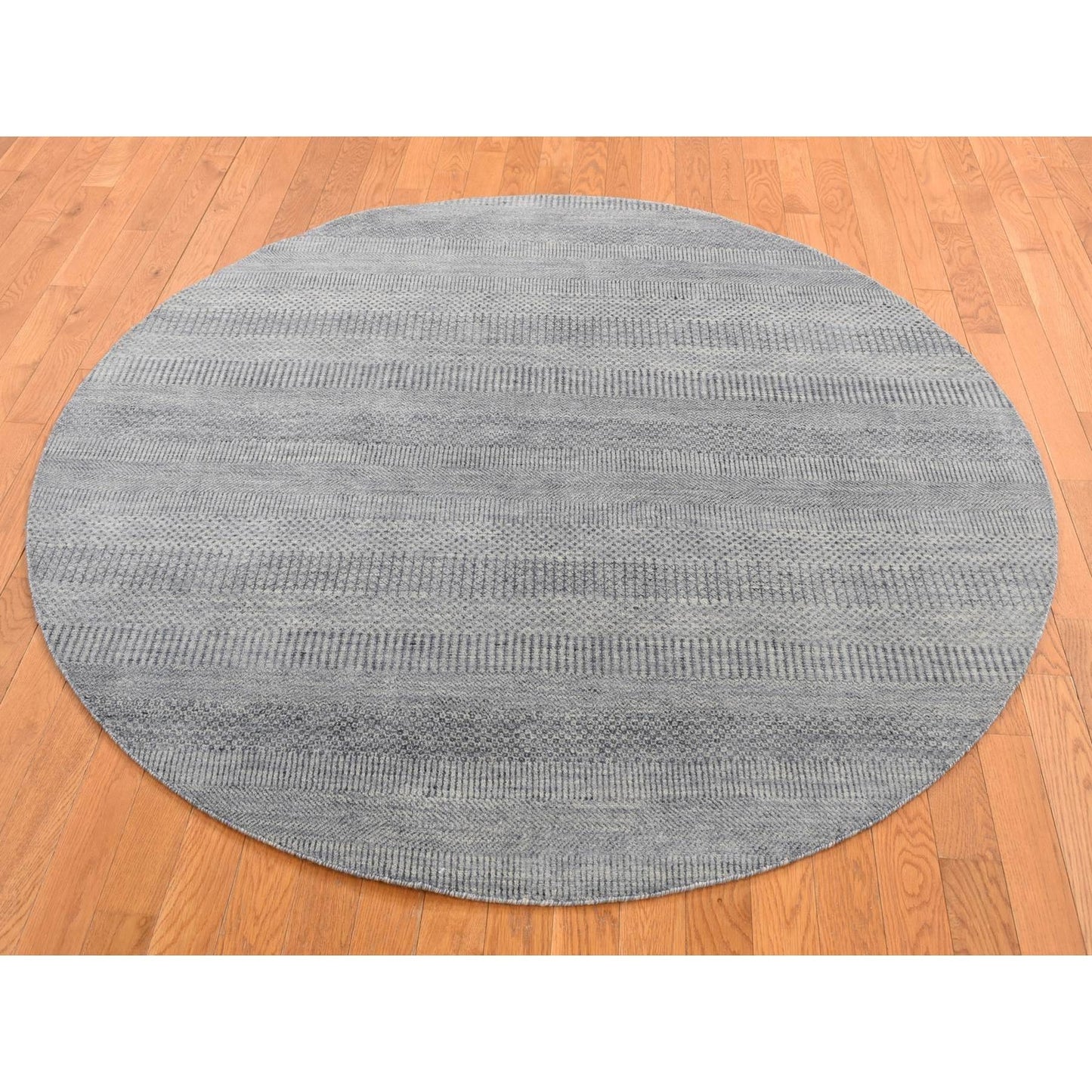 5'10"X5'10" Gray Wool And Silk Grass Design Hand Knotted Round Rug