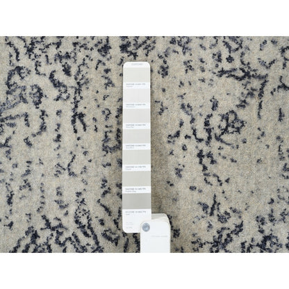 10'1"X10'1" Fine Jacquard Wool And Silk Hand Loomed Light Gray Square Rug