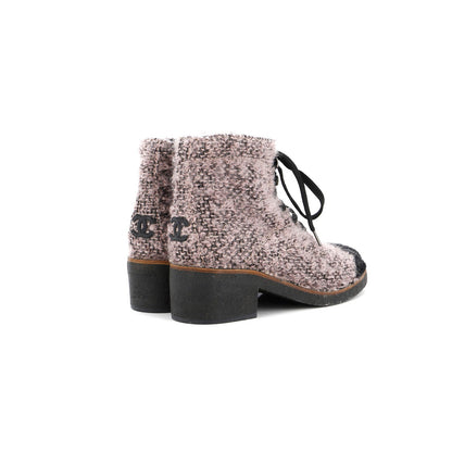 Chanel Women'S Cap Toe Combat Boots Tweed