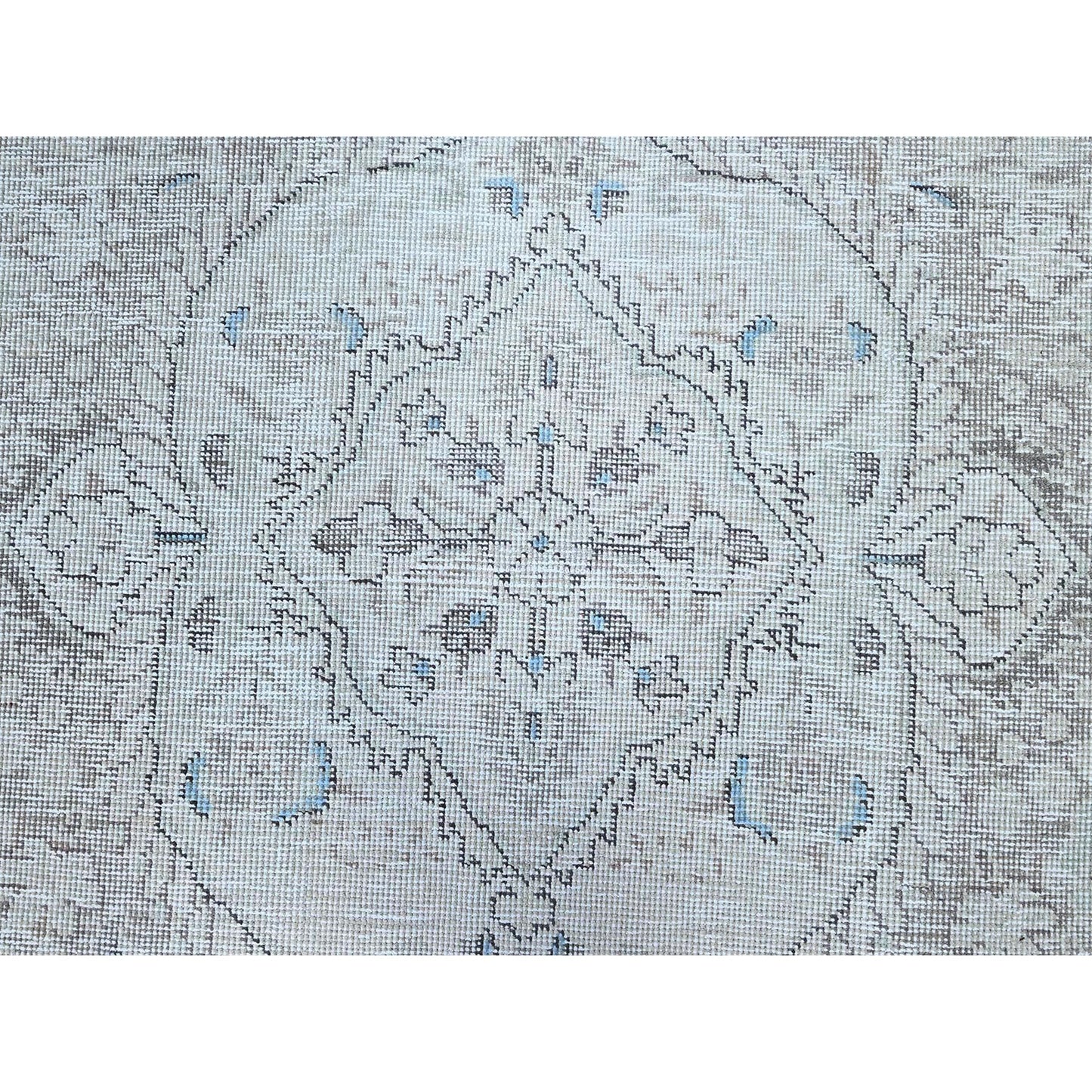 7'8"X10'4" White Wool Excellent Condition Sheared Low Oriental Rug
