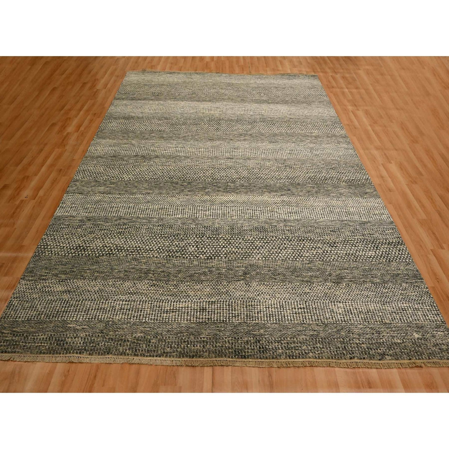 7'9"X10'2" Storm Gray Modern Grass Design Natural Wool Hand Knotted Rug