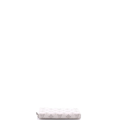 Louis Vuitton Zippy Wallet Mahina Leather