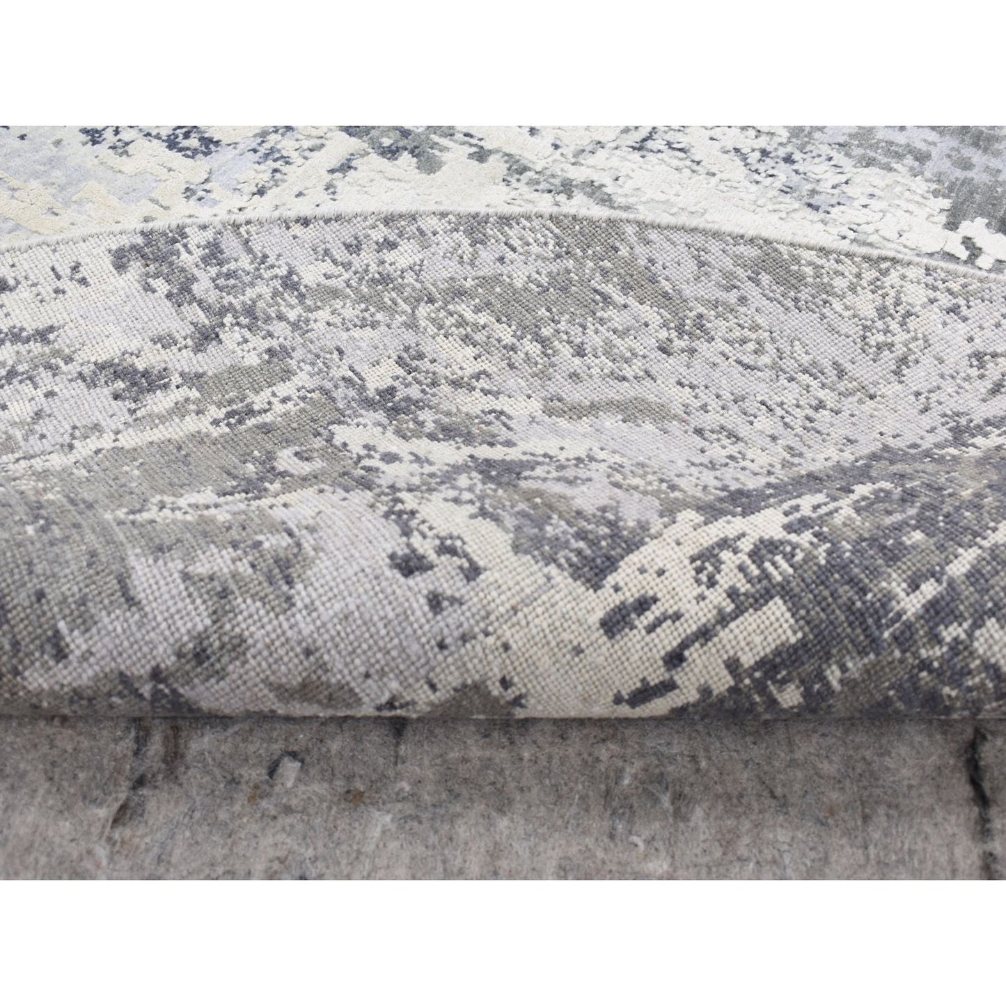 8'1"X8'1" Gray Abstract Design Wool And Pure Silk Hand Knotted Round Rug