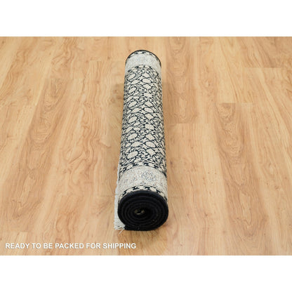 4'1"X6' Eerie Black Hand Knotted Herrita Design 250 Kpsi 100% Wool Rug