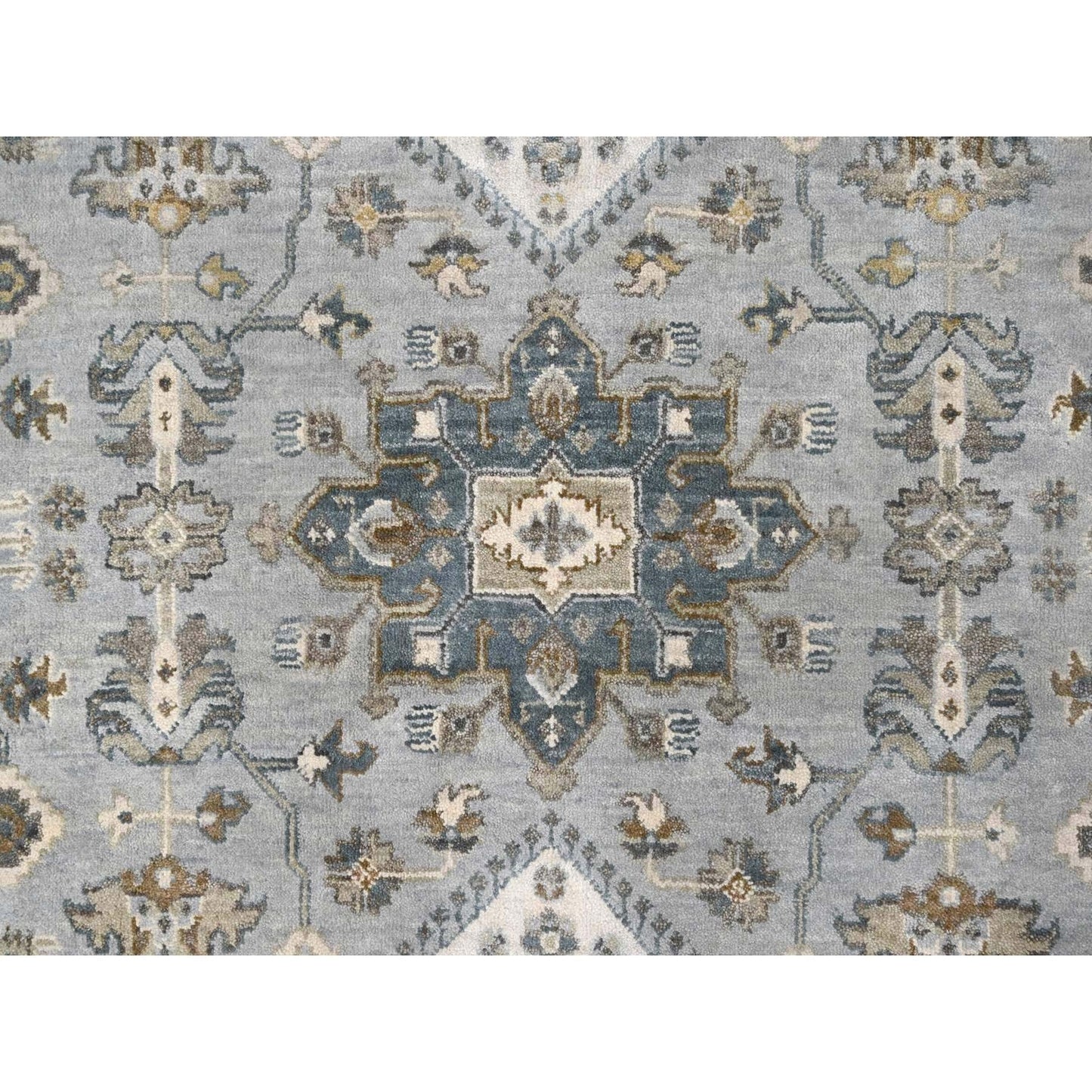 11'X11' Agreeable Gray Karjihooz 100% Wool Hand Knotted Squarish Rug