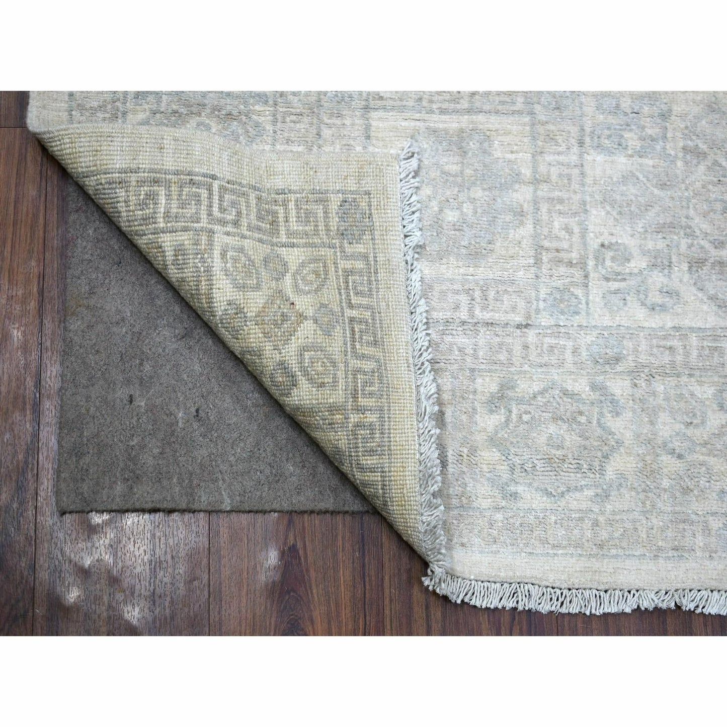 4'1"X5'9" Ivory White Wash Peshawar Soft Wool Hand Knotted Rug