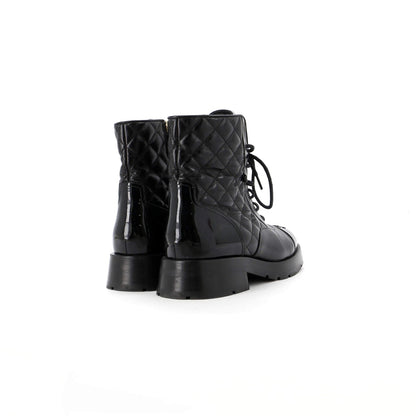 Chanel Women'S Charm Chain Cc Cap Toe Combat Boots Quilted Leather