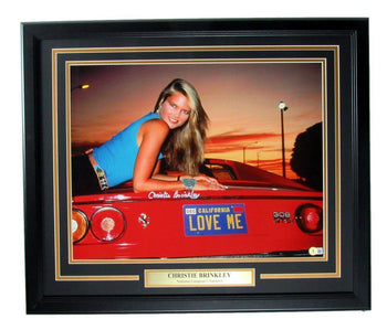 Christie Brinkley Autographed 16X20 Photo