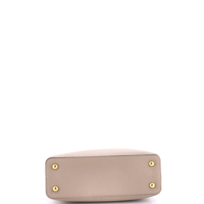 Louis Vuitton Capucines Bag Leather Mm