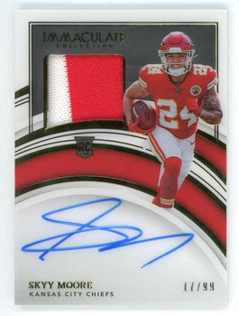 Skyy Moore 2022 Panini Immaculate Autographed