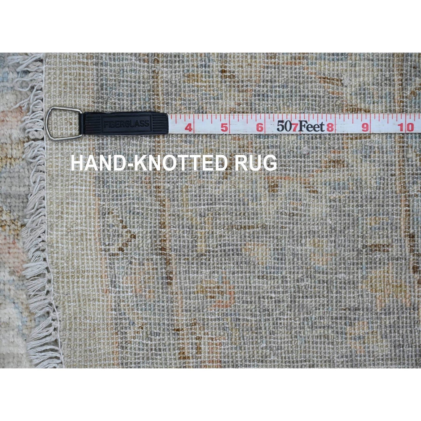 5'9"X5'9" Ivory Heris All Over Design Pure Wool Hand Knotted Round Rug