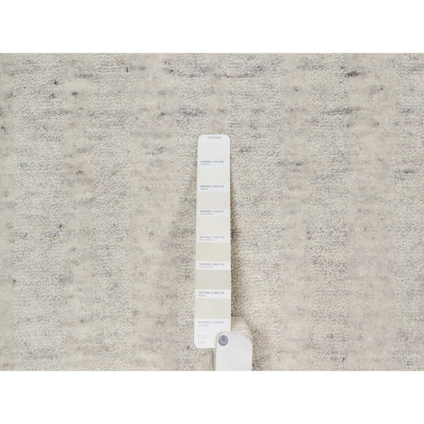 2'6"X12' Ivory Vertical Stripe Design Hand Loomed Natural Wool Runner Rug