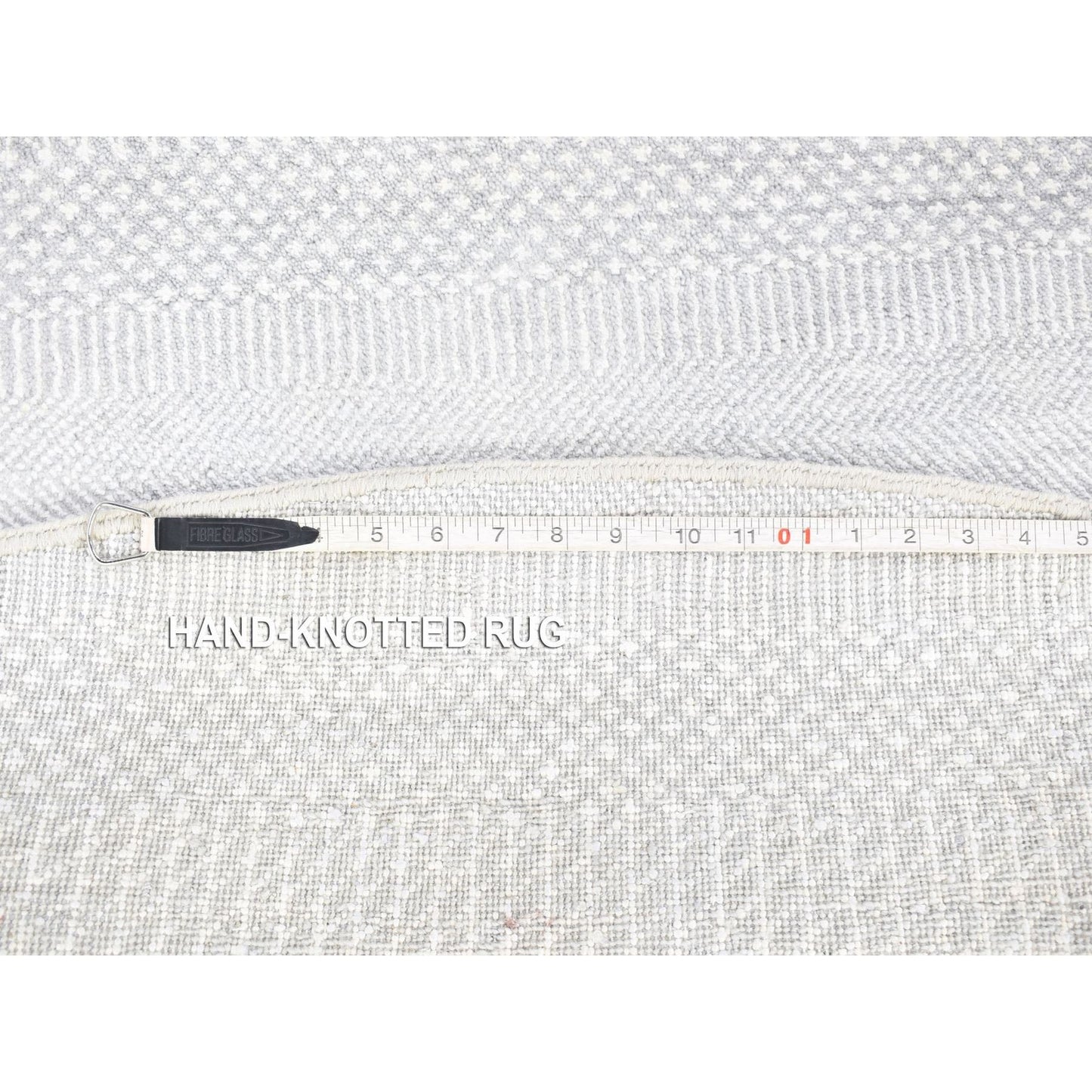 Rug 7'9"x7'9" Ivory Modern Grass Design Wool and Silk Hand Knotted Round