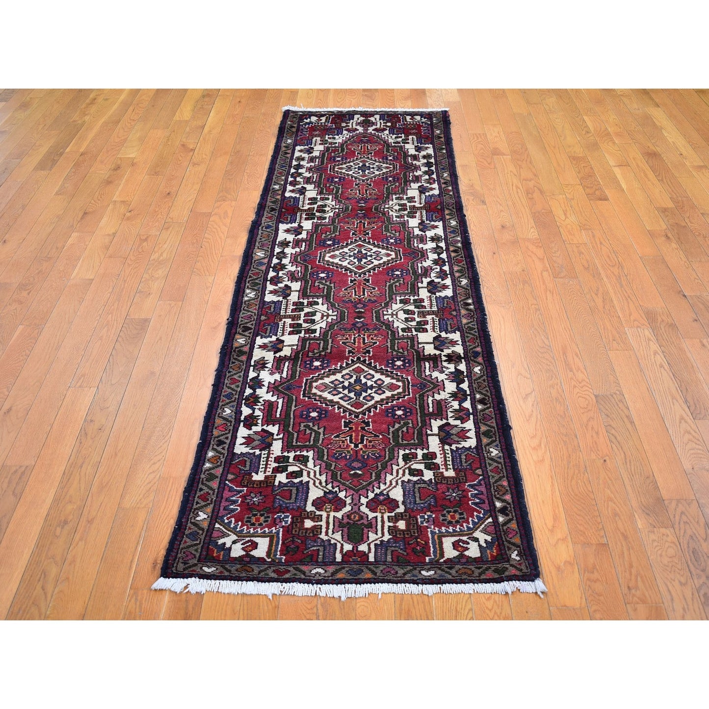 2'8"x9'3" Vintage Farsian Baktiarjoon Natural Wool Clean Hand Knotted Rug
