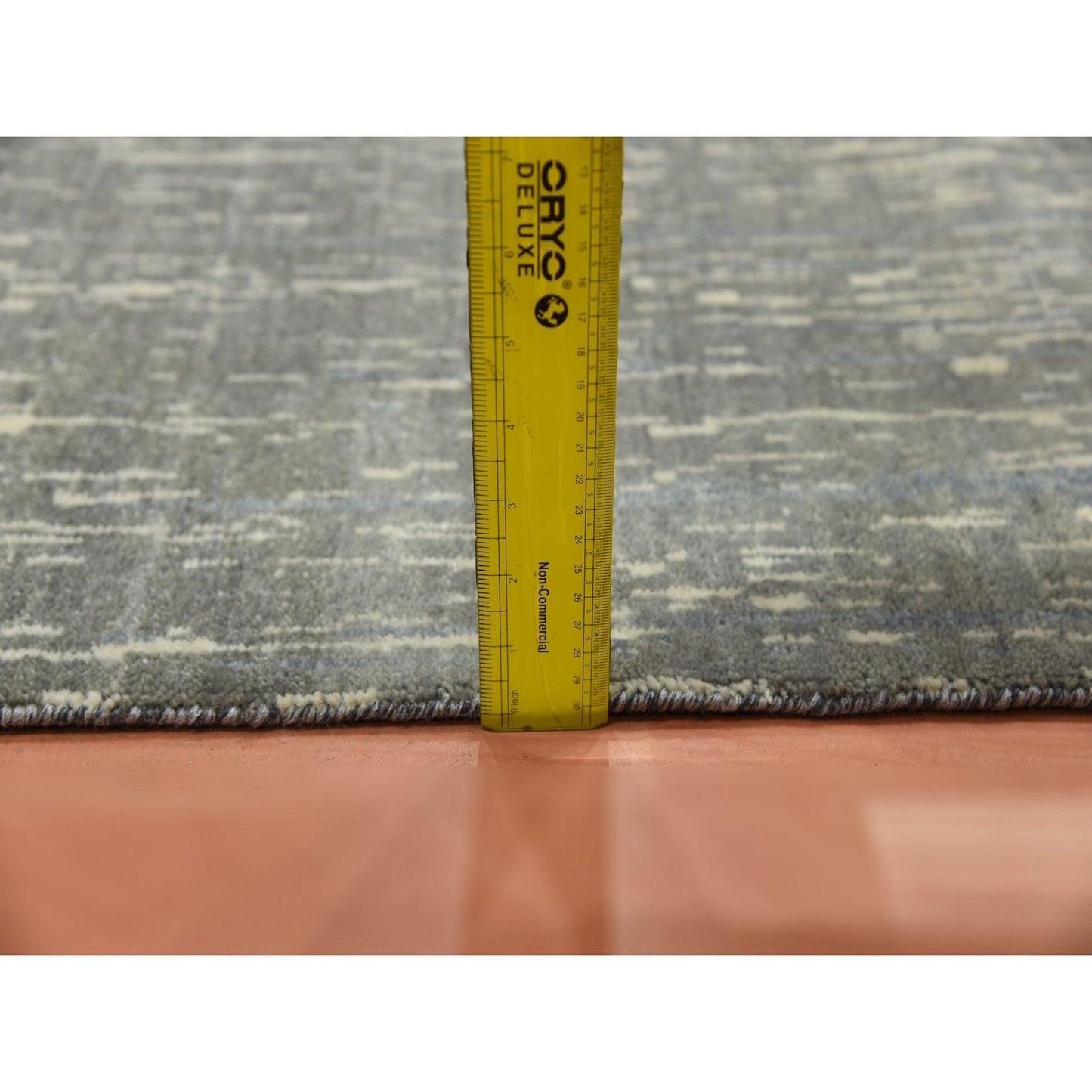 2'6"X12'6" Gray Modern Ombre Design Pure Wool Hand Knotted Runner Rug