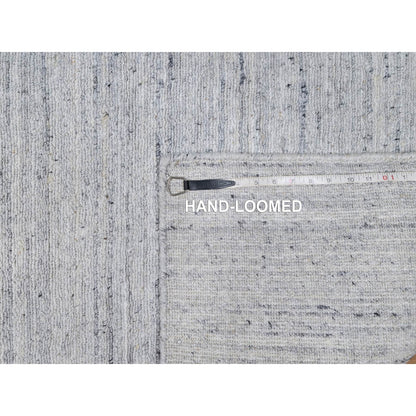 2'6"X6' White Plain Modern Striae Design Hand Loomed Pure Wool Runner Rug